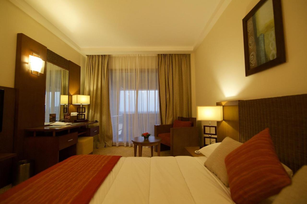 Hala Hotel & Aqua Park Bissau Kültér fotó